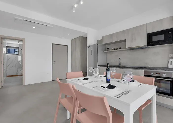 Beachfront Sea - Srzic * Makarska