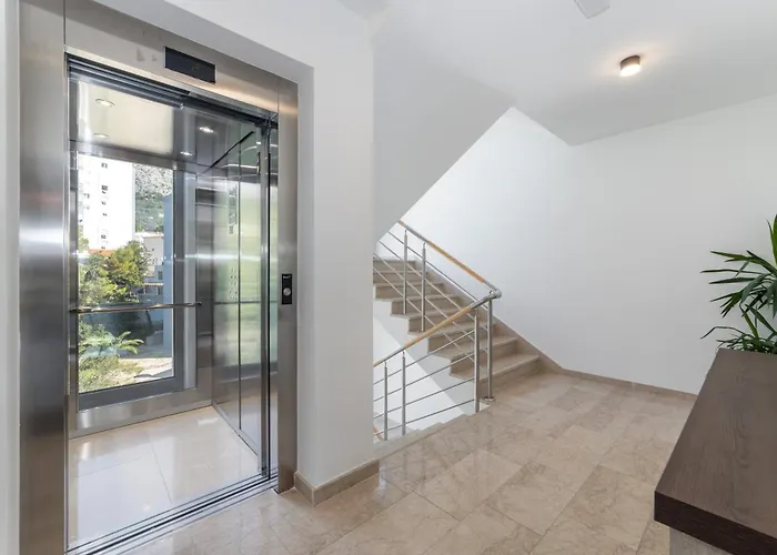 Beachfront Sea - Srzic Makarska