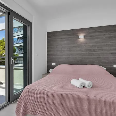Beachfront Sea - Srzic Apartment