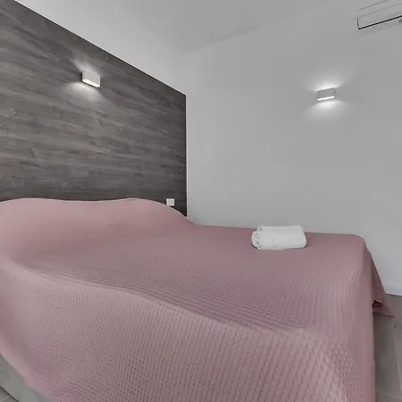 Apartment Beachfront Sea - Srzic *